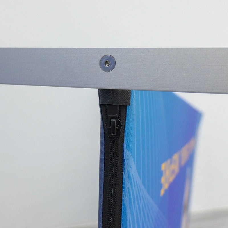 Professional U-shaped magnetic display for expos