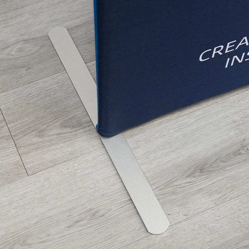 Lightweight aluminum modular display system for retail stores